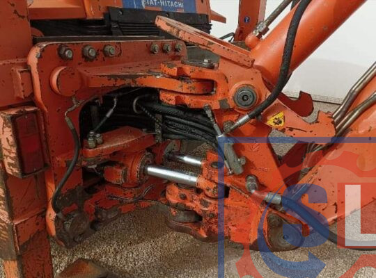 الموديل 99 ديوانه 2024 الثمن 25 مليون 0666093593