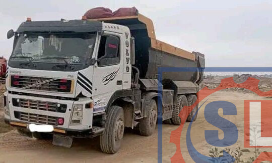 شاحنة للبيع