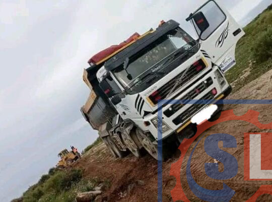 شاحنة للبيع